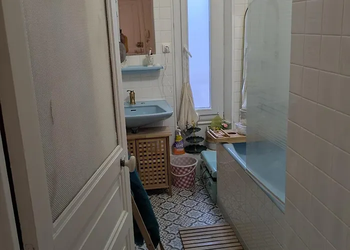 Apartamento Grand F3 Ferrand Centre Et Garage Salins